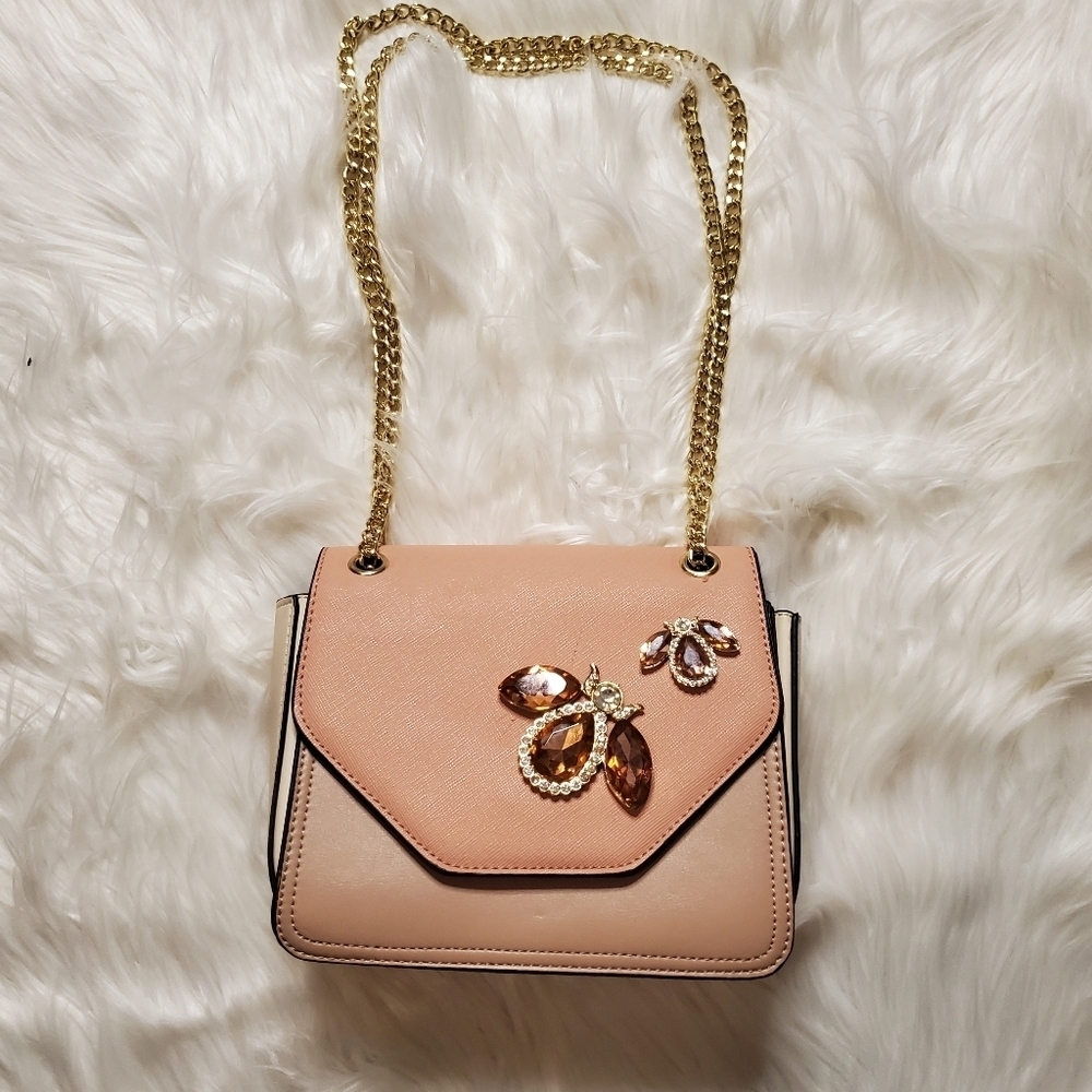 Cream and Gold Structured Shoulder Bag with Chain Strap